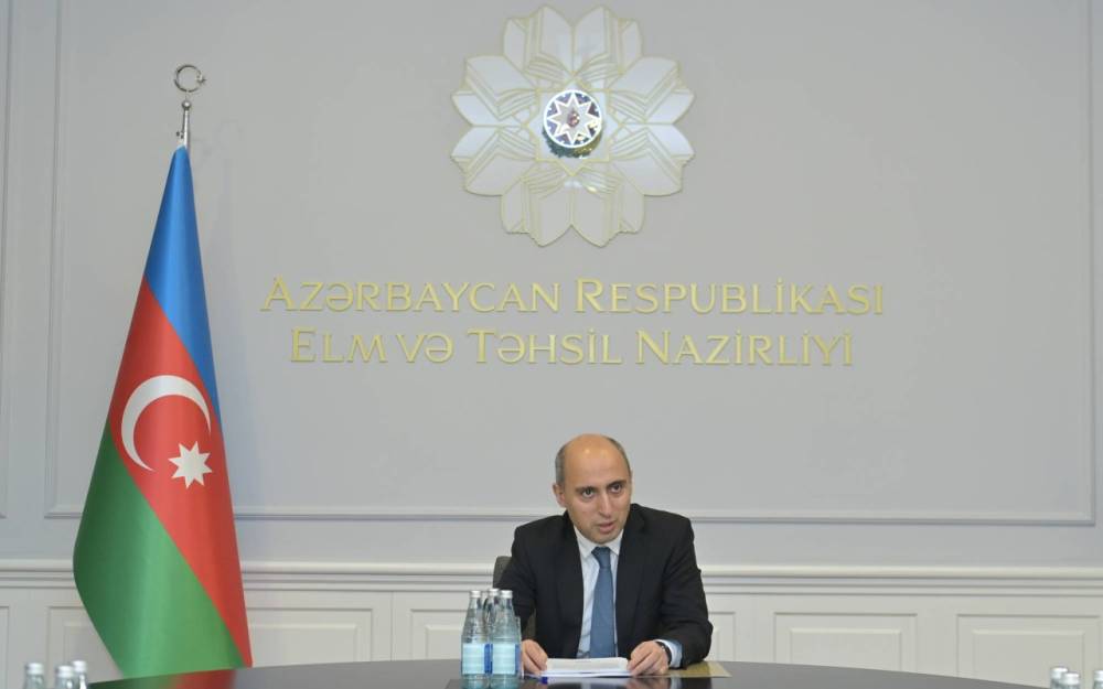 Emin Əmrullayev yüksək dövlət təltiflərinə layiq görülmüş alimlərlə görüşdü - FOTOLAR