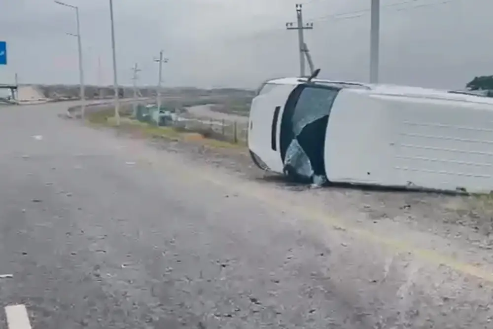 Sumqayıtda yük avtomobilləri toqquşub, xəsarət alanlar var
