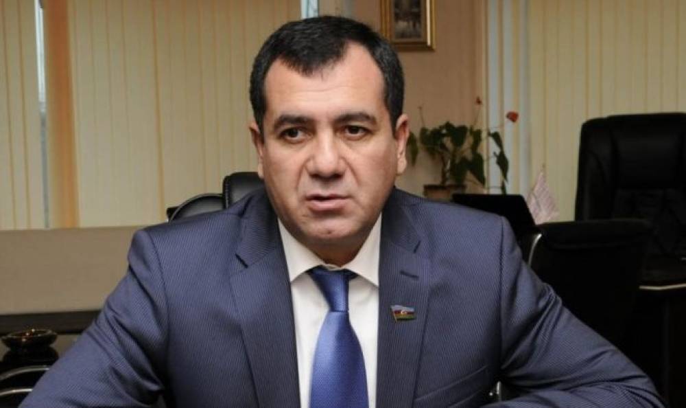 Əli Əsədov bacarmır, Baş nazir vəzifəsi ona tapşırılsın!