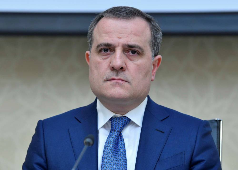 Nazir Azərbaycanla Türkiyə bayraqlarının yandırılmasını pislədi