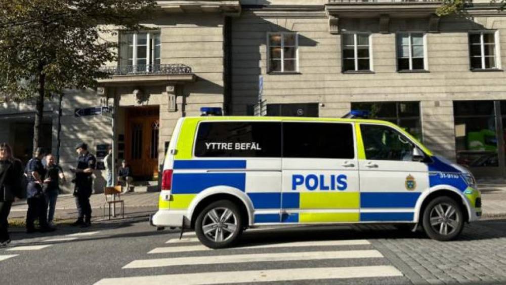 İsveçdə saç salonuna silahlı hücum: Ölənlər var