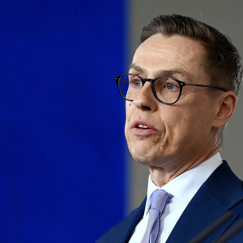 Finlandiya prezidenti Zelenski ilə danışıqdan sonra Rusiyanı tam atəşkəsə çağırdı