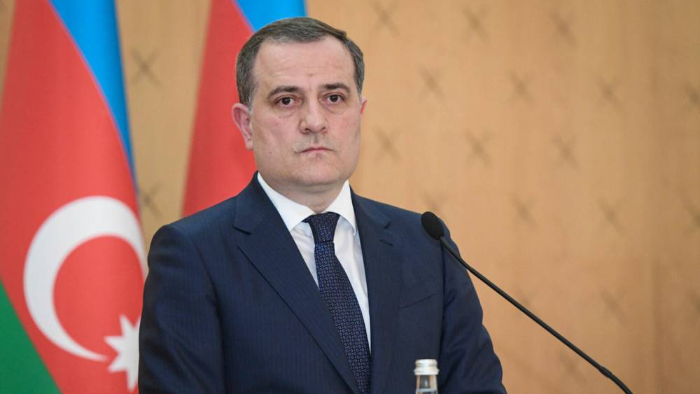 Ceyhun Bayramov BƏƏ-yə gedib