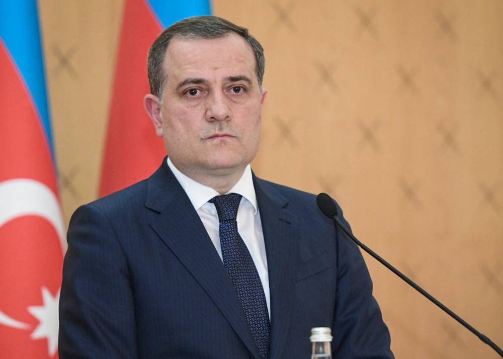 Ceyhun Bayramov Küveytə GETDİ