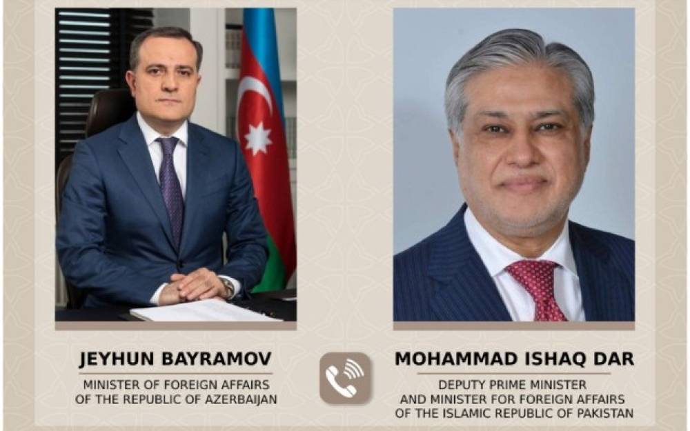 Ceyhun Bayramov Pakistan XİN rəhbəri ilə telefonla danışdı