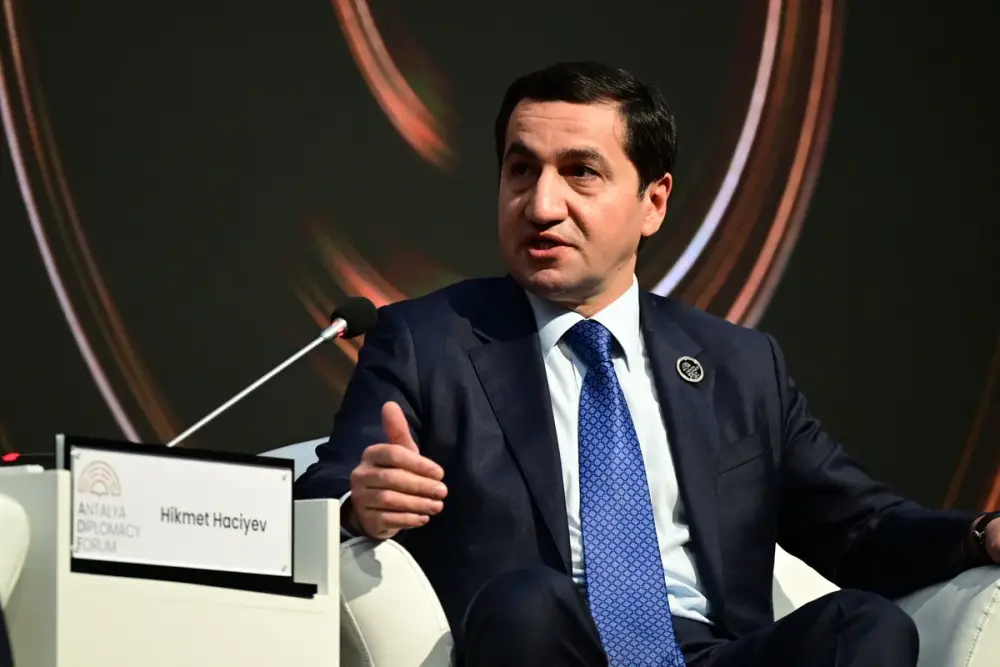 Hikmət Hacıyev: Azərbaycan regional sahibliyin qəti tərəfdarıdır