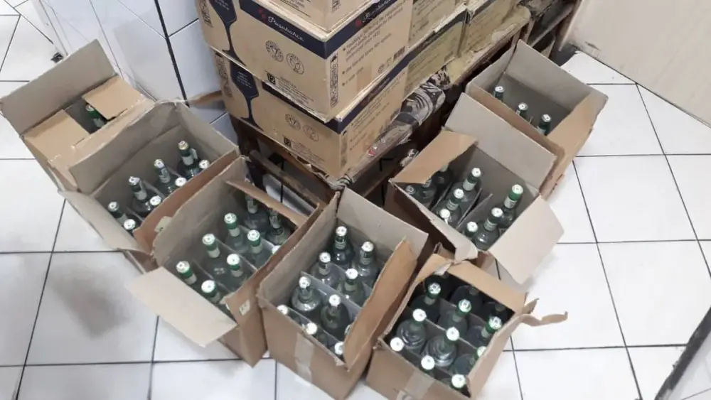 Lənkəranda məşhur restoranda mənşəyi məlum olmayan alkoqollu içkilər AŞKARLANDI