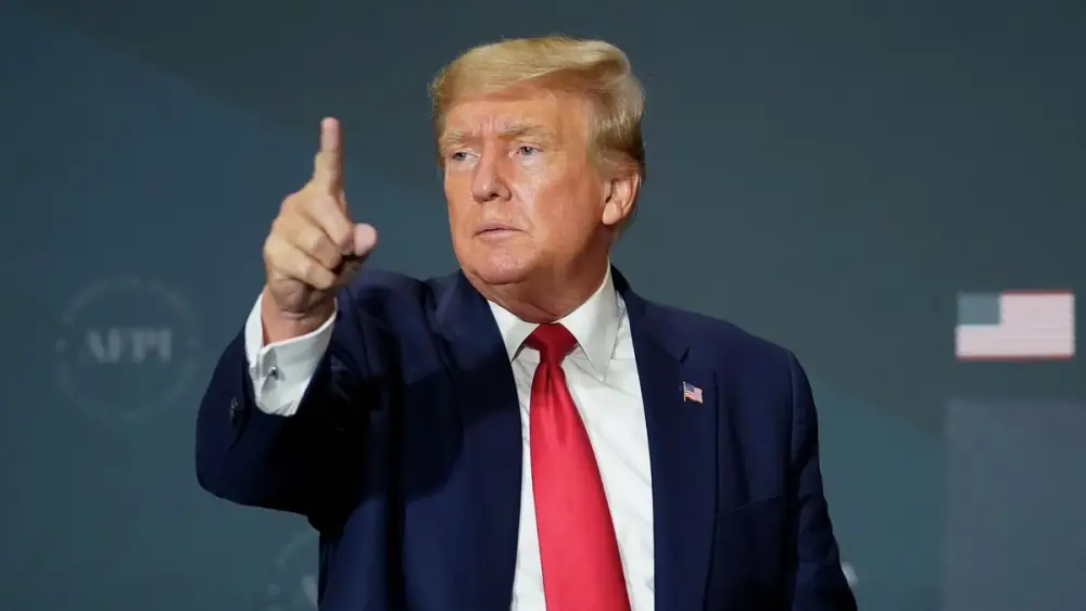 Tramp İrana qarşı hücumları iki həftəlik dayandırmağa hazır olduğunu açıqlayıb