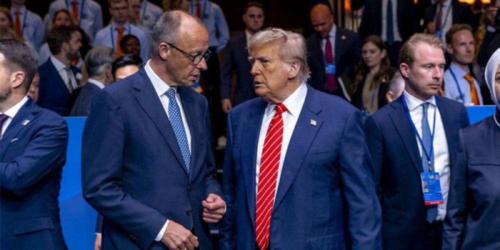 Tramp və Merz bu məsələləri müzakirə ediblər 