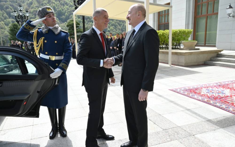 İlham Əliyev Çexiyanın Baş nazirini Qəbələdə qarşıladı - FOTOLAR