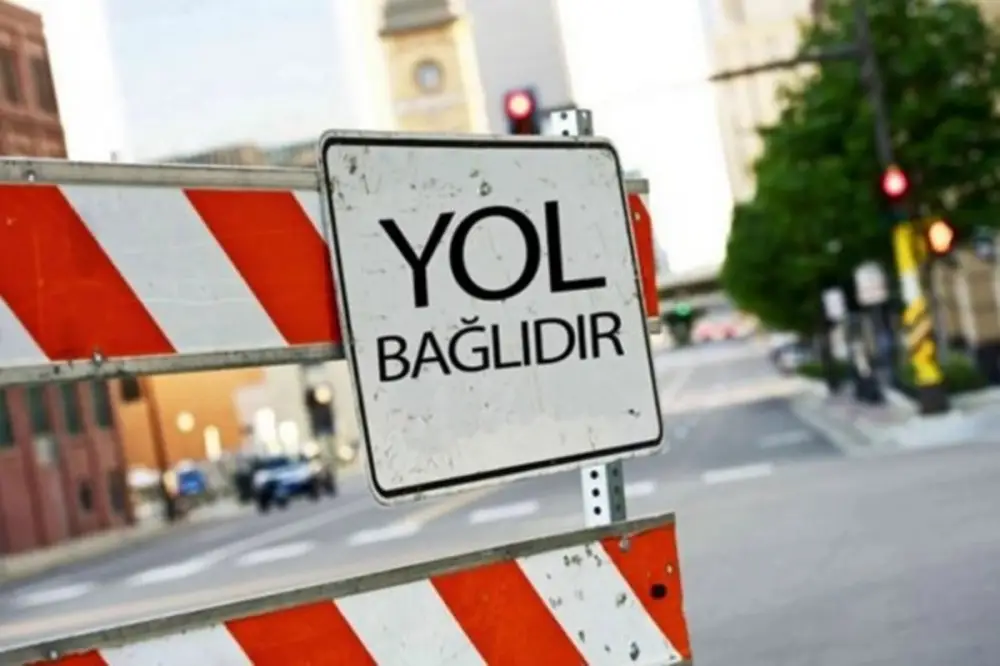 Sürücülərin NƏZƏRİNƏ: Bəzi yollarda hərəkət istiqaməti müvəqqəti dəyişdiriləcək