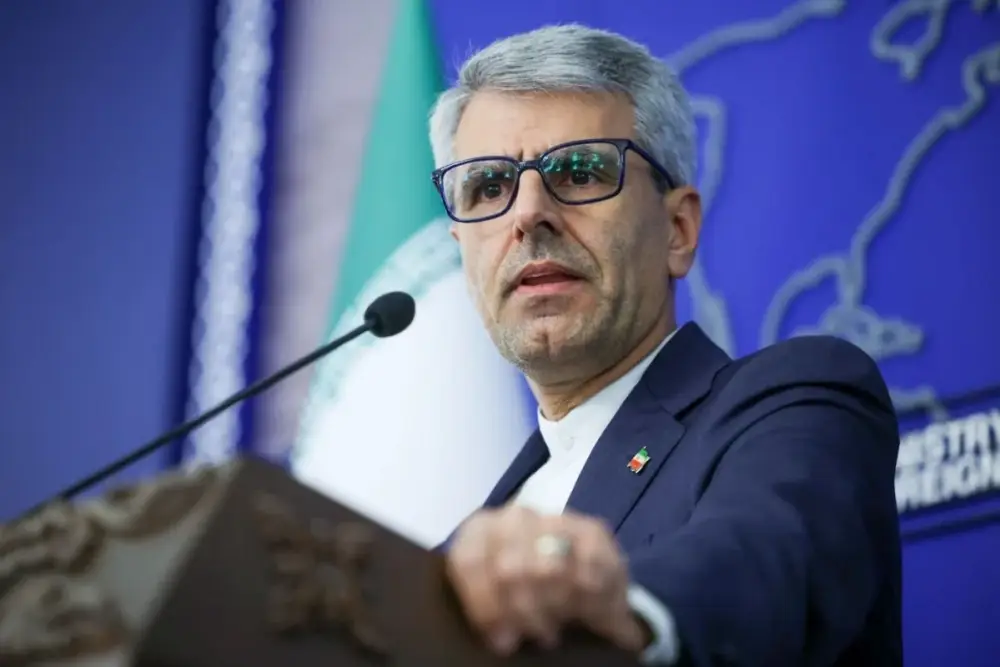 Bəqayi: İran –ABŞ rabitə kanalı bağlanmayıb