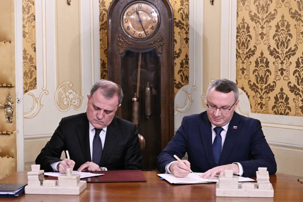 Azərbaycanla Slovakiya arasında beş sənəd imzalanıb