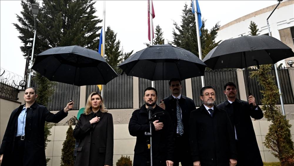 Zelenski: Biz bir ölkə olaraq sülh istəyirik