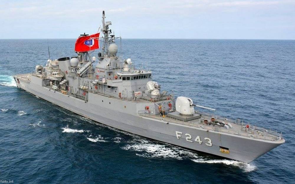 Gürcüstan NATO gəmilərinə ərazi sularına daxil olmağa icazə verib