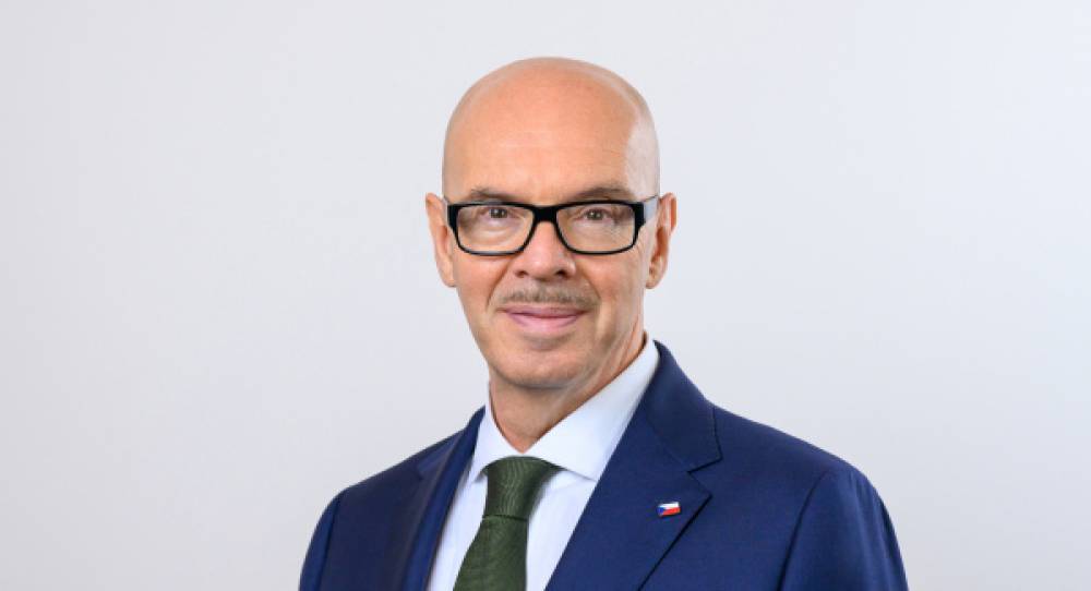 Bu ölkənin baş naziri qəzaya uğradı - Xəstəxanaya yerləşdirildi