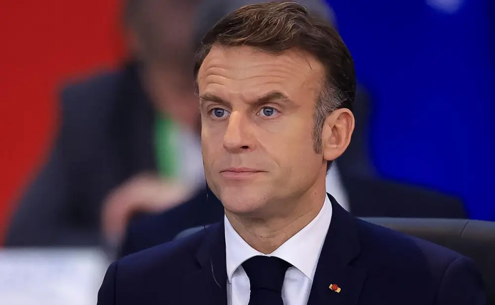 Makron: Trampa qarşı münasibətlərə hörmət göstərirəm