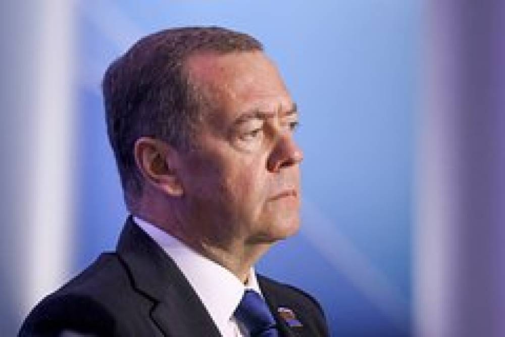 Medvedev: 2026 çətin başladı
