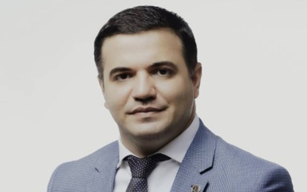 Kollegiyadan qovulan vəkil həbs olundu