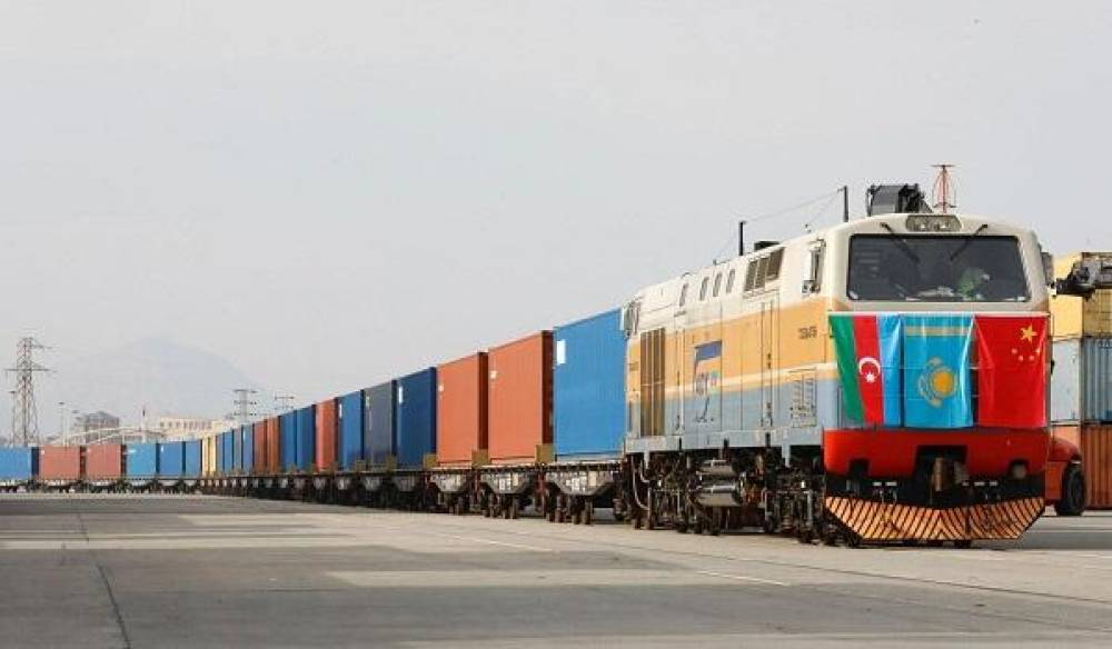 İlk Transxəzər yük qatarı Azərbaycana yola düşdü