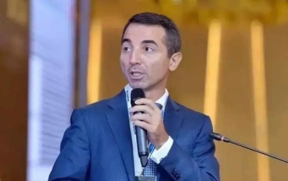 İş adamı Adnan Əhmədzadənin həbs müddəti uzadılıb