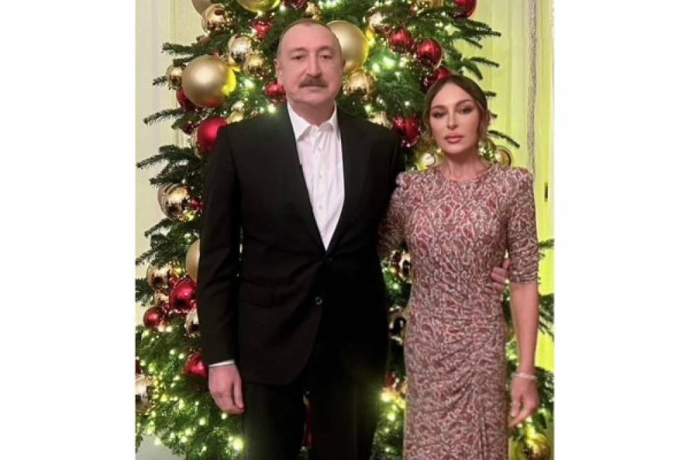 "Hər birimizin yaşı bir il də artdı və daha müdrik olduq" - Mehriban Əliyeva (FOTO)