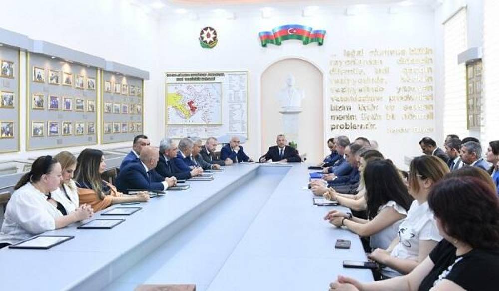 Dövlət qulluqçularının peşə bayramı qeyd edildi