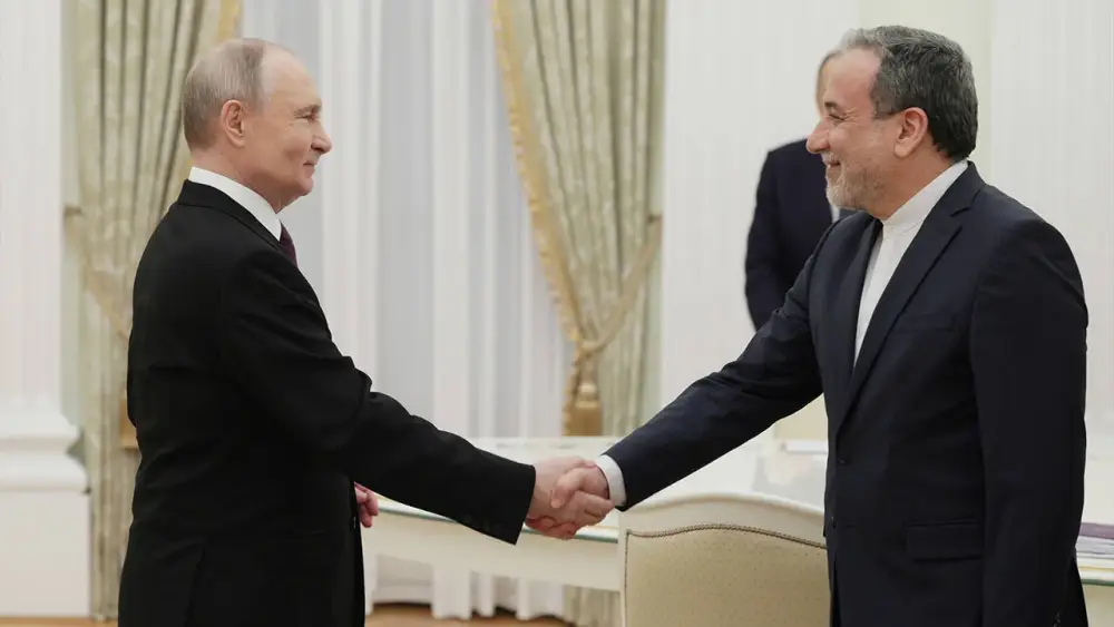 Putin İranın xarici işlər naziri ilə görüşdü