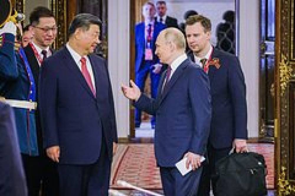 Putin Xi Jinpingi Rusiyanın böyük dostu adlandırdı