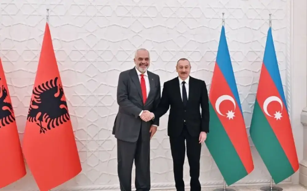 Edi Rama İlham Əliyevi təbrik etdi