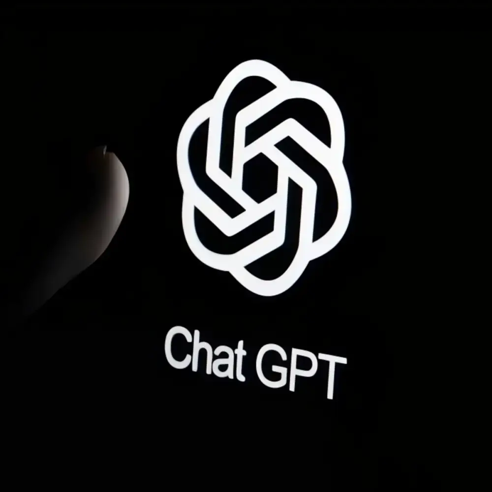 "ChatGPT" son bir ildə Azərbaycandakı bazar payının 16 %-ni itirib