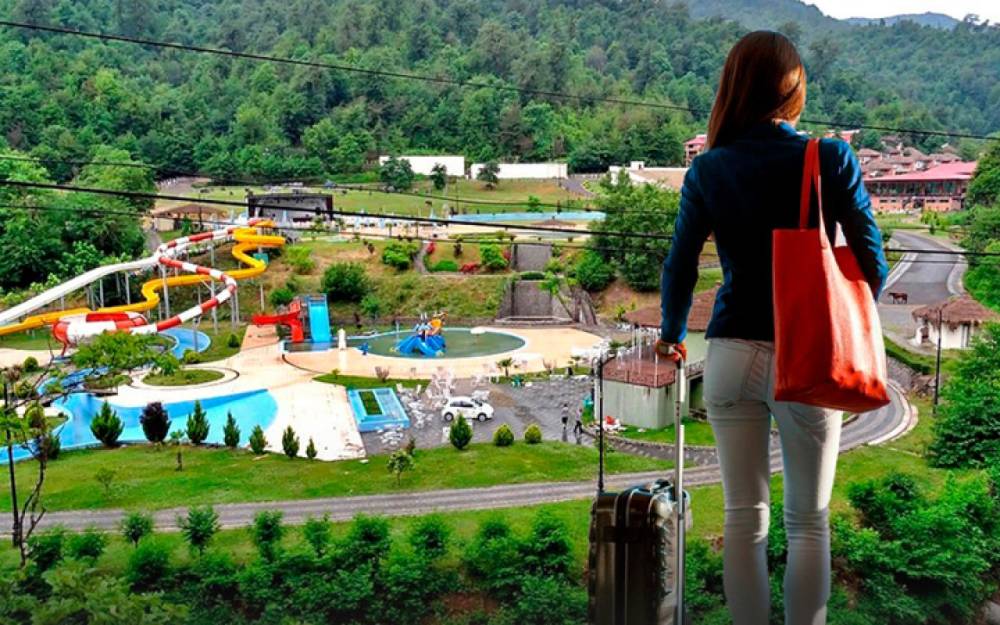 Azərbaycana gələn turistlərin sayı niyə azalıb?