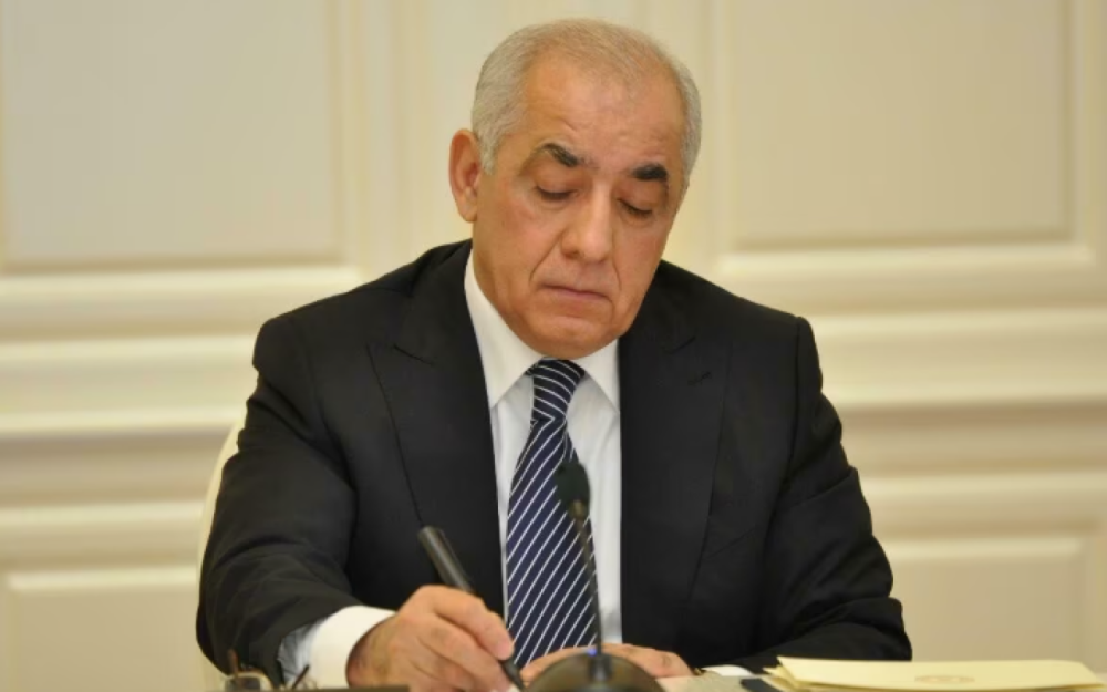 Əli Əsədov daha bir qərar imzaladı