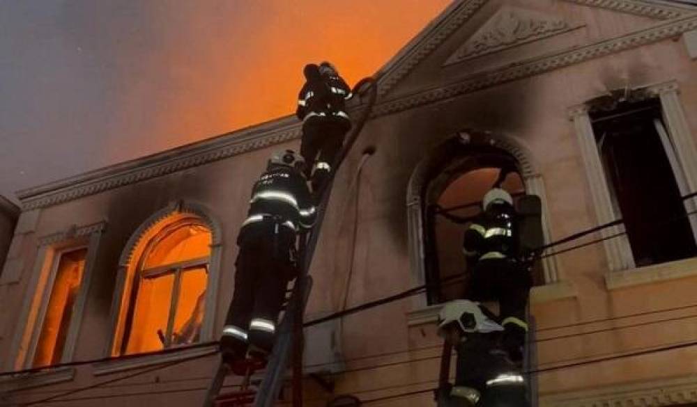 Gəncədə sərxoş kişi evində yanaraq öldü