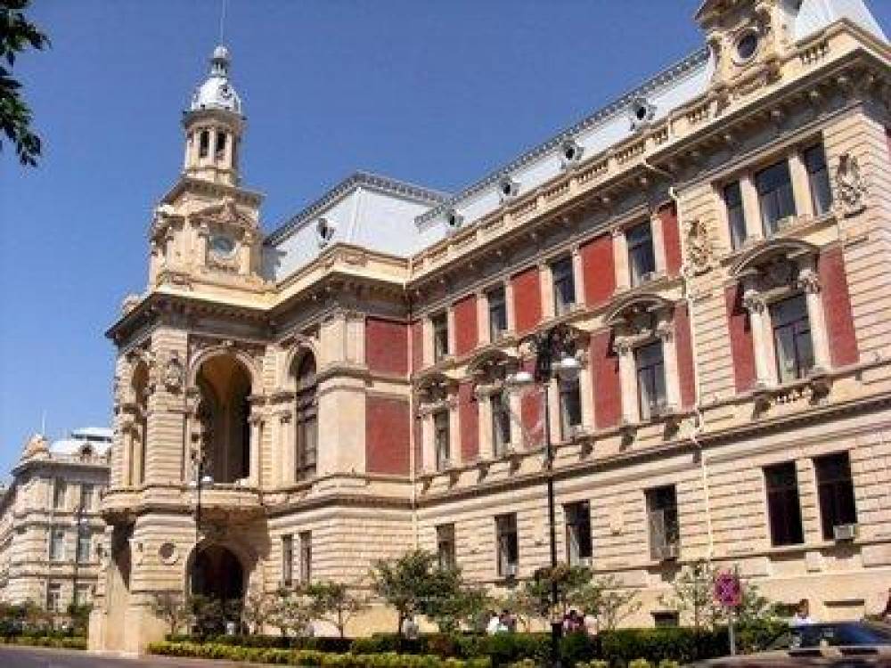 Qaradağda 4 məmura xəbərdarlıq edildi