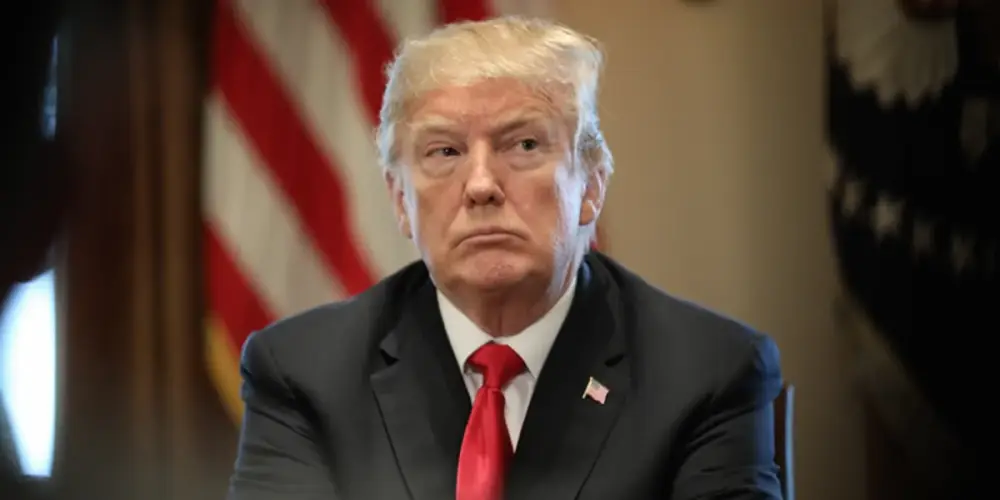 "WSJ": Tramp İrana qoşun yeritməyə hazır olsa da, hələ tələsmir