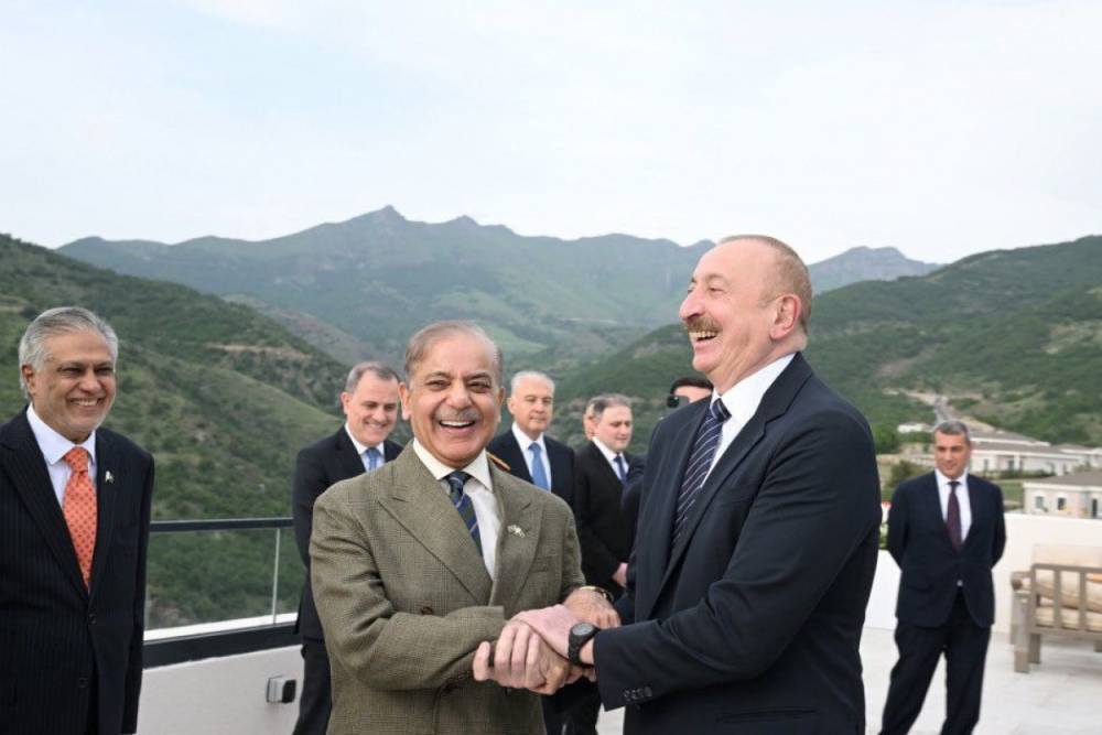 Şahbaz Şərif: Laçında əziz qardaşım İlham Əliyevlə görüşməkdən şərəf duydum
