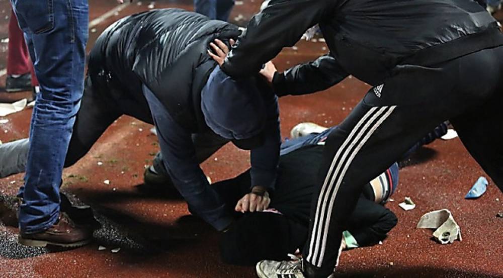 Gəncədə 18 yaşlı gənc vəhşicəsinə döyüldü