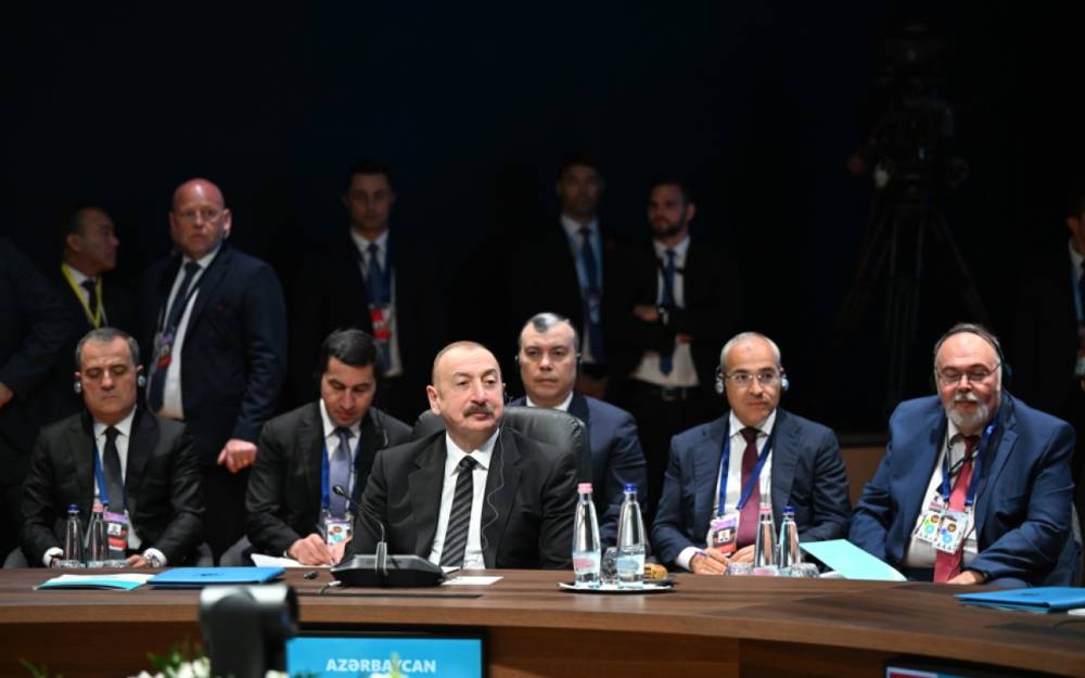 İlham Əliyev Budapeştdə TDT-nin qeyri-rəsmi iclasında