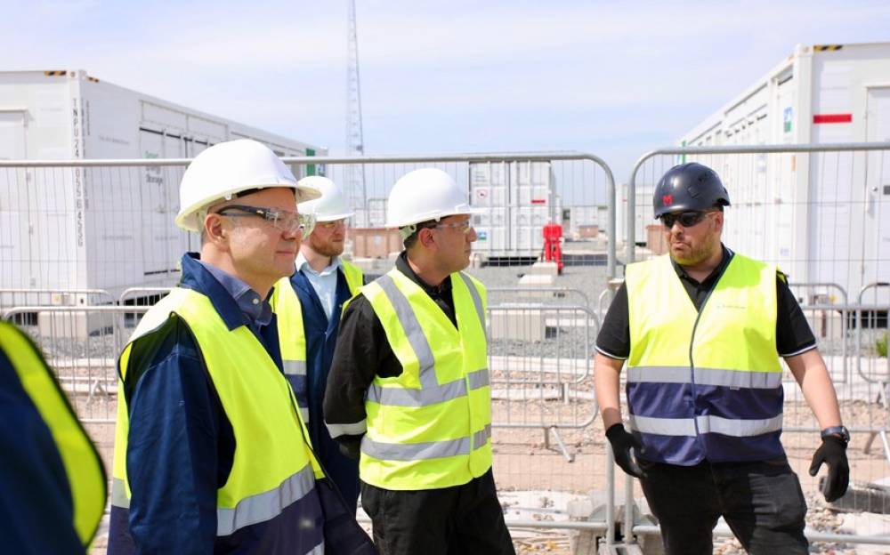 Nazir Britaniyada Azərbaycanın “yaşıl enerji” potensialını müzakirə edib