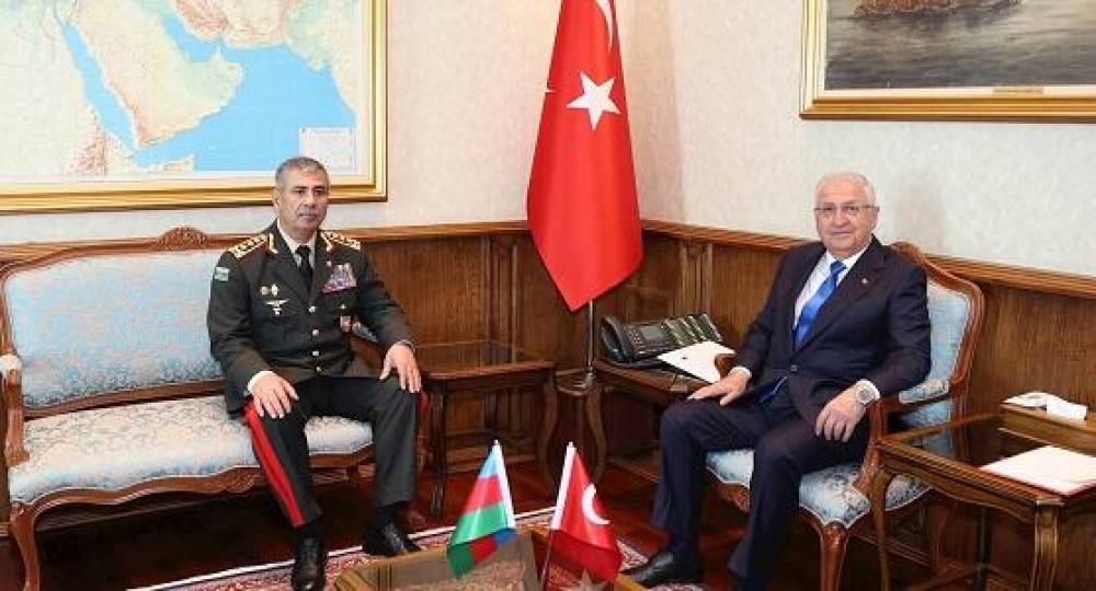 Azərbaycan və Türkiyə müdafiə nazirləri görüşdü