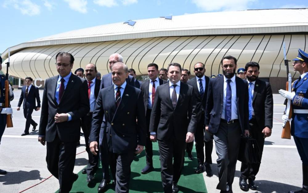 Şahbaz Şərifin Azərbaycana səfəri başa çatdı