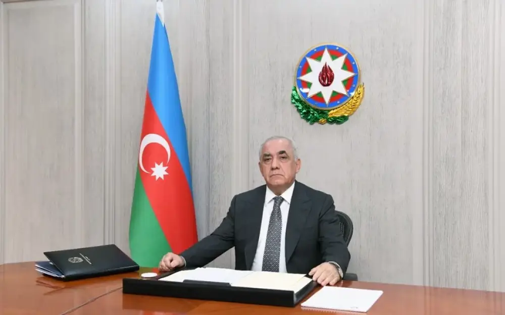 Əli Əsədov qərar imzaladı
