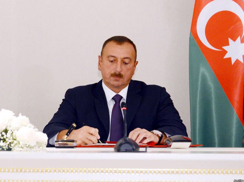 Prezident Baş prokuror təyin etdi
