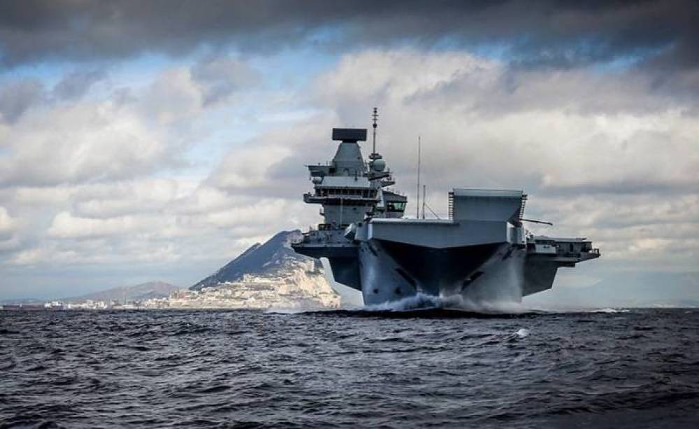 İran sahillərində Britaniyaya məxsus tanker atəşə tutuldu