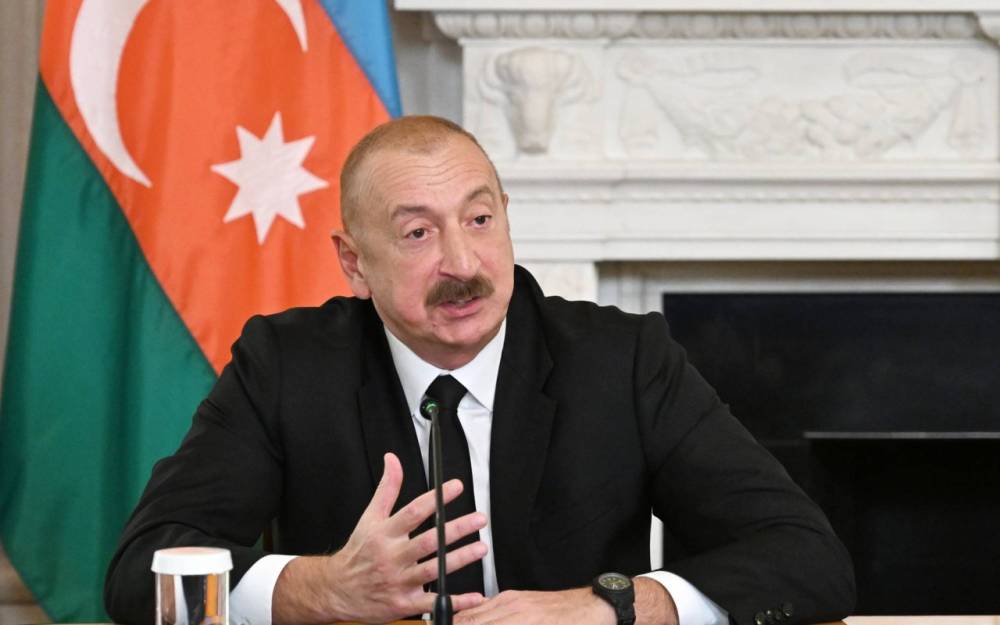 "Məmurların qohumları özlərini elə aparmalıdırlar ki..." - Dövlət başçısı