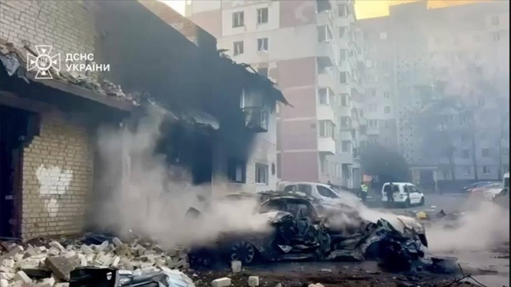 Zelenski: Rusiya 470 PUA və 48 raket ilə…