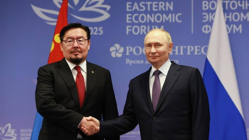 Rusiya prezidenti Monqolustan Baş naziri Zandanshatar ilə görüşdü