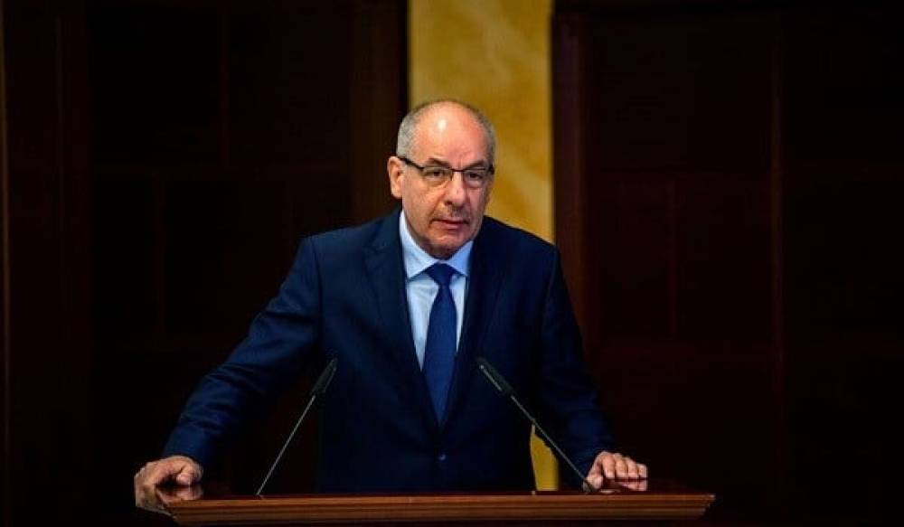 Macarıstan prezidenti Əli Hüseynlini təltif etdi