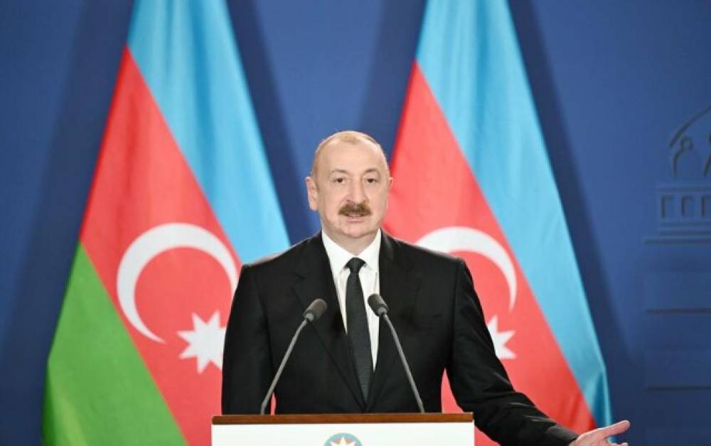 İlham Əliyev sərgi iştirakçılarına müraciət ünvanladı